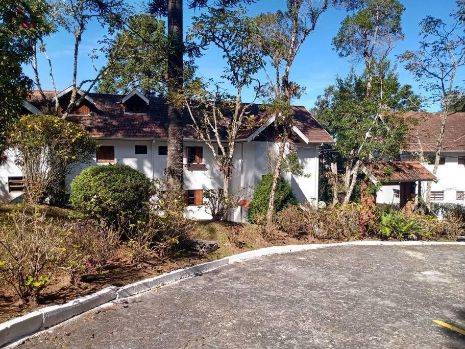 Campos Do Jordao Apto Inteiro Com 3 Quartos Exterior photo